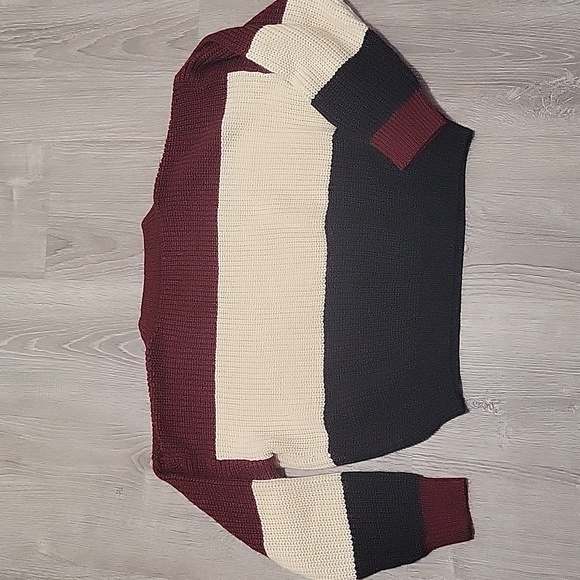 Sweater - Picture 2 of 2